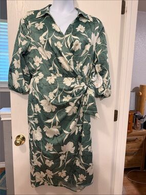 Green Floral Wrap Shirt Dress - Brand: